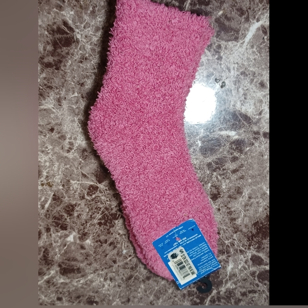 Spa Sport Pink Fuzzy Socks